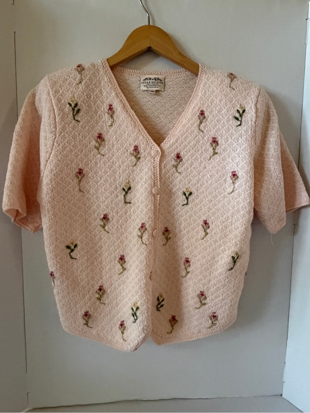 Susan Bristol Pink Embroidered Knit Short-Sleeve Cardigan - M